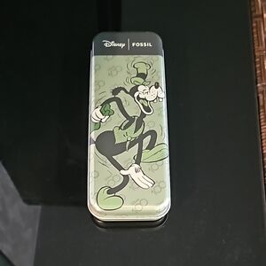Fossil Green and Brown Wearable